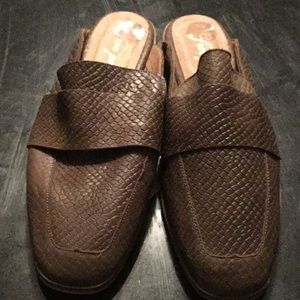 Free people AT EASE green loafers- 38